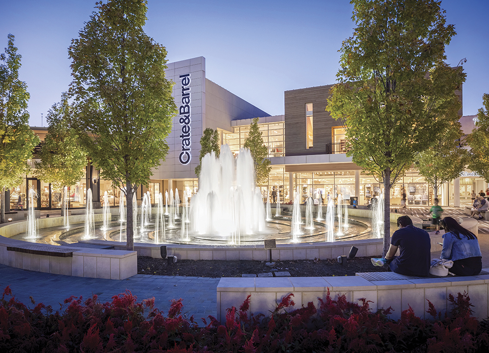 Oakbrook-Center-fountain-at-night