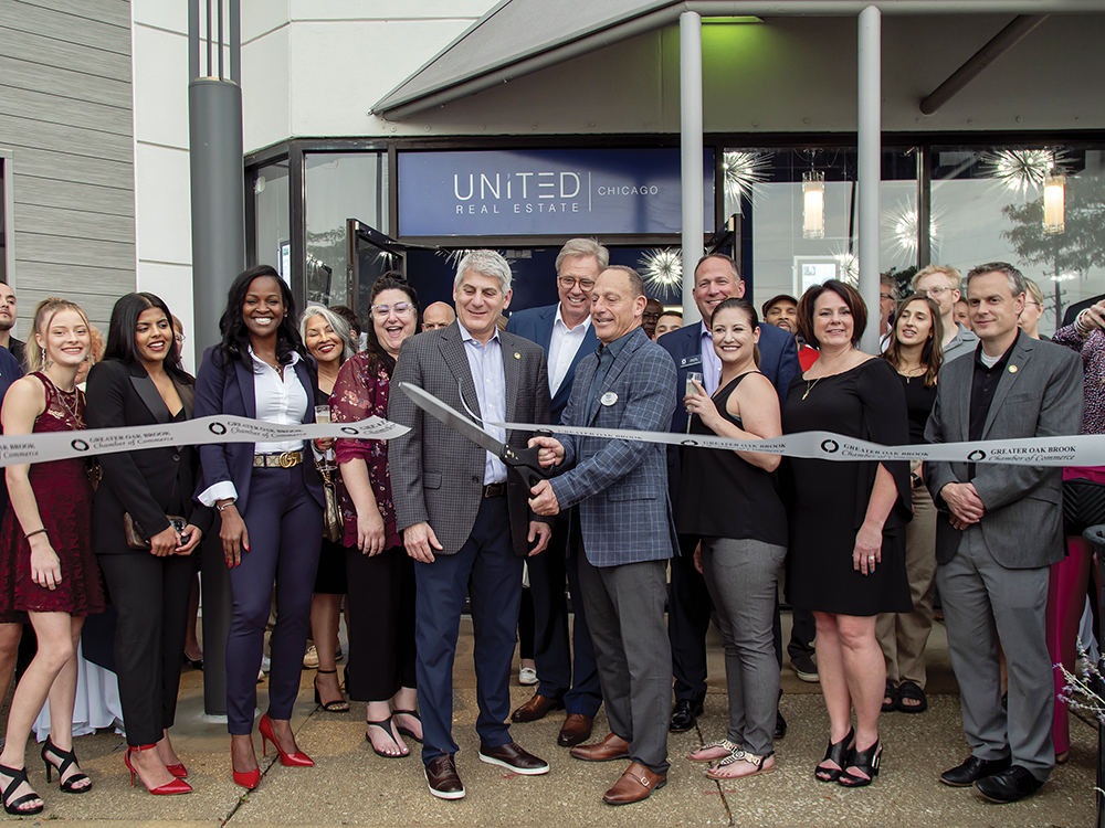 United Real Estate Chicago celebrated its grand opening in Oak Brook with a ribbon cutting ceremony. The Greater Oak Brook Chamber of Commerce and Oak Brook Village President, Larry Herman was in attendance among special guests.