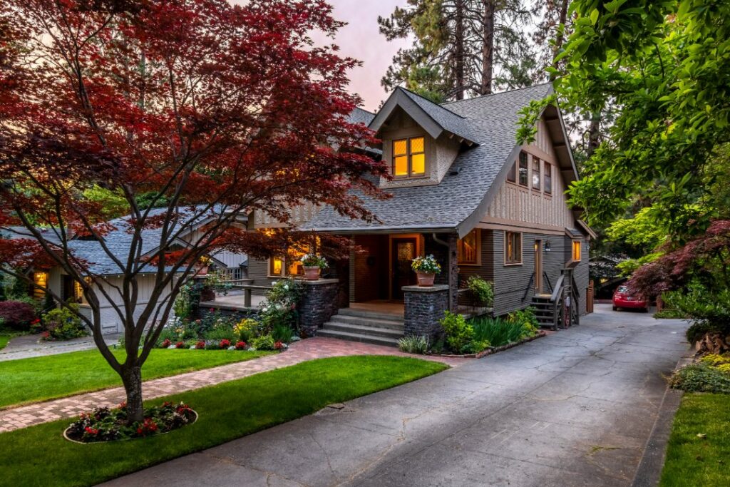 HouseHome_1_web