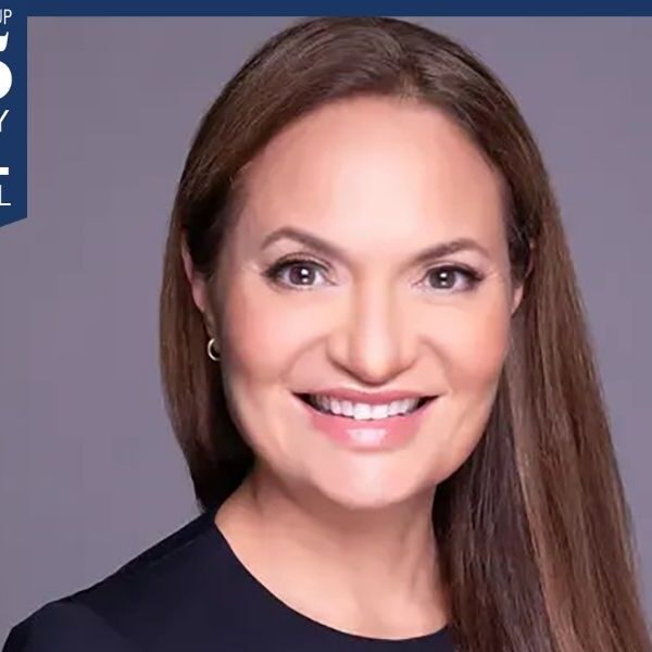 HM-Distinctive-Dental-Dr.-Ausrine-Schneider